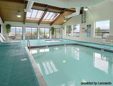 Super 8 By Wyndham Grants Pass Motel Bagian luar foto